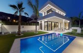 3-5263/1187, 3 Bedroom 3 Bathroom Villa in Benidorm