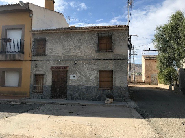 4 Bedroom 2 Bathroom Town house in Hondón de las Nieves